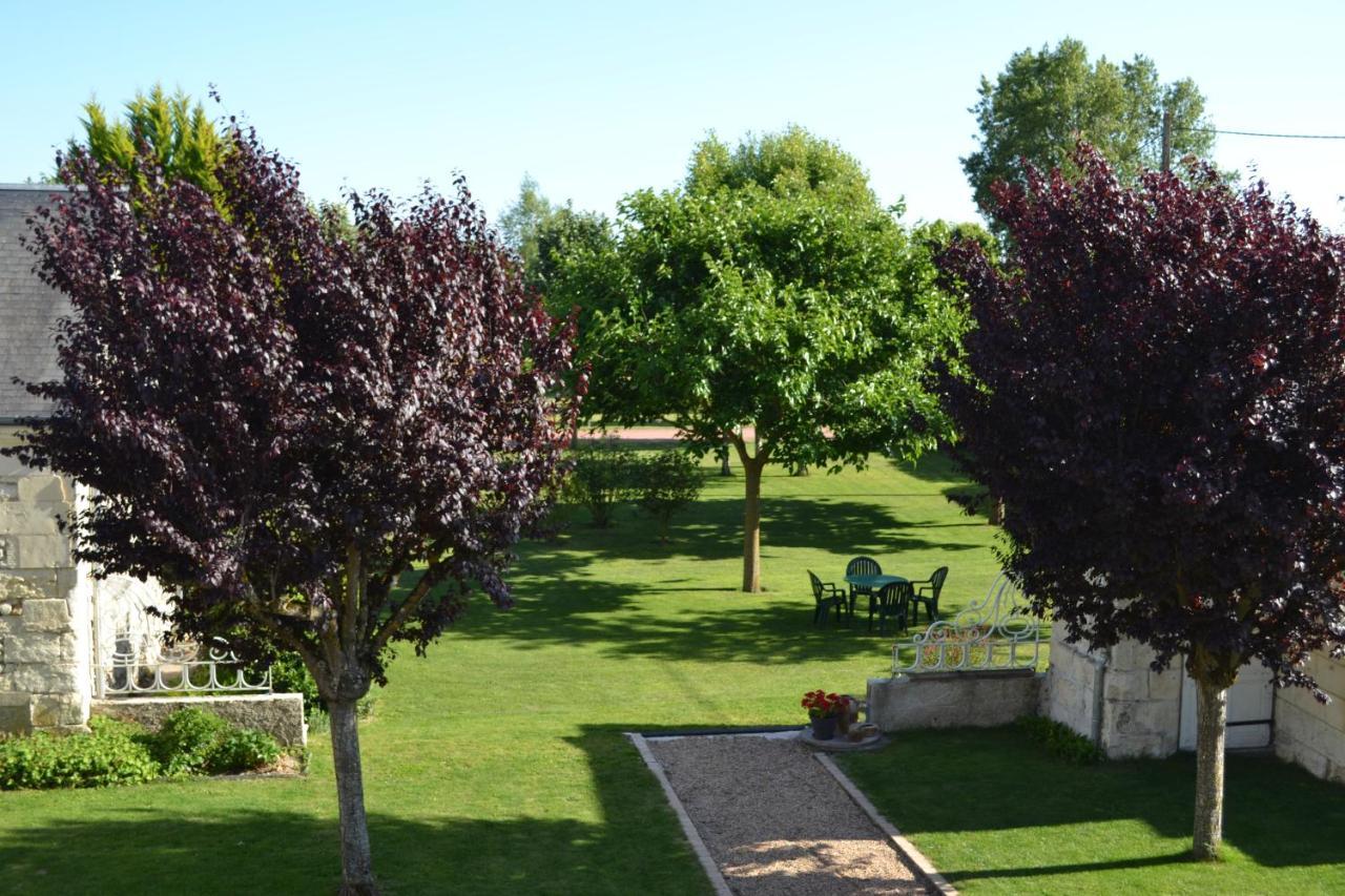 Les Chambres D Hotes Du Lavoir Restigné Exterior photo